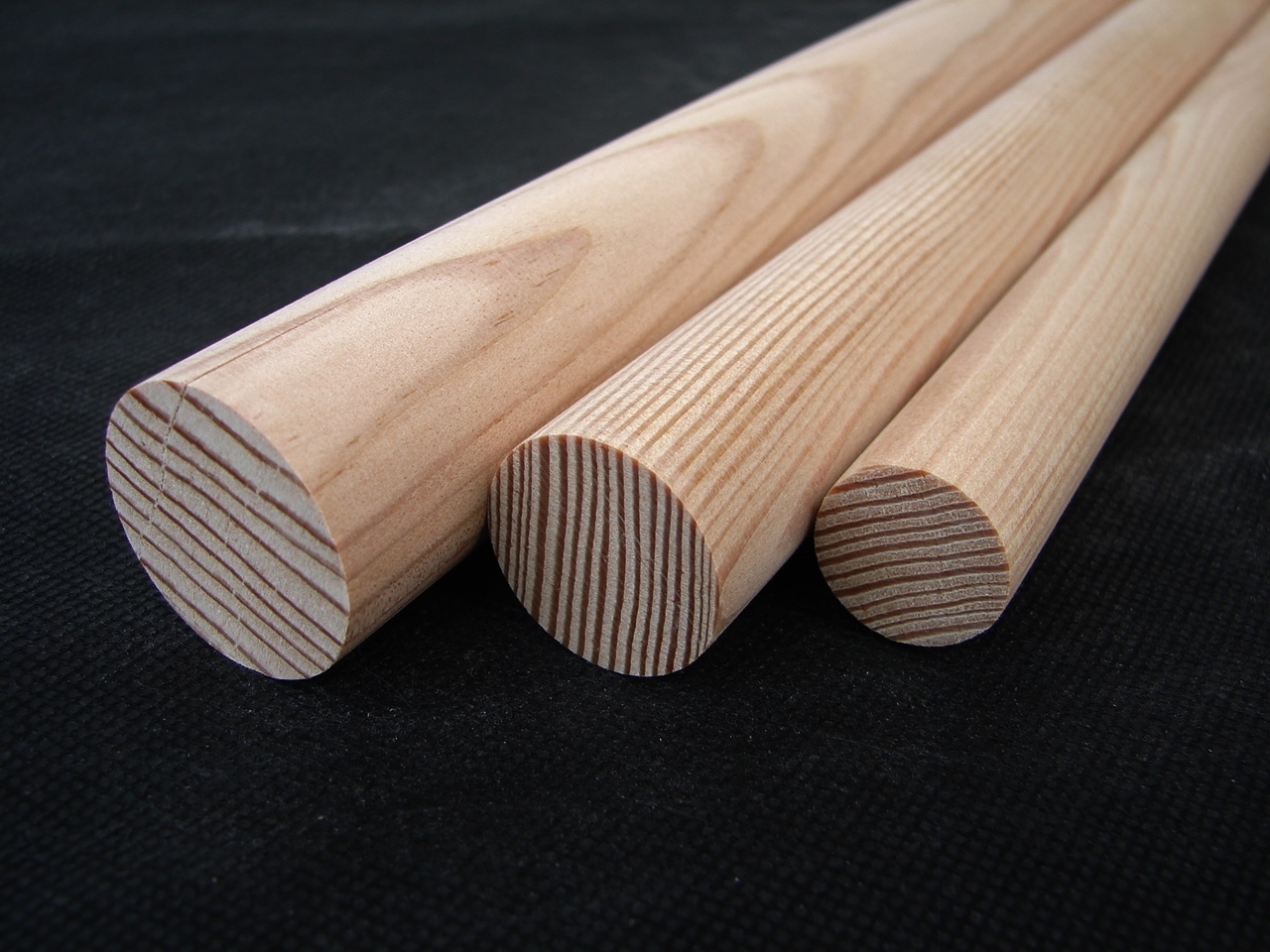 20 teilige natürliche runde Holzstab Dübelstangen in Holzform zum Modellieren 