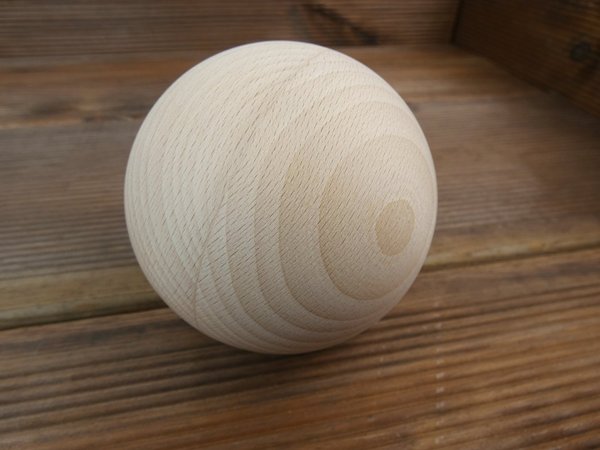 Holzkugel Buche Ø 100 mm halbgebohrt