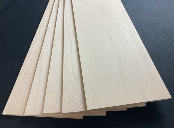 Sperrholzplatten Buche 6 mm versch. Maße, fallende Breiten +- 10 mm
